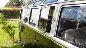 Volkswagen Split Bus Samba 23 Windows Replica - Volkswagen - d1b91efe-b97b-4882-bed7-67c3bb603fb1